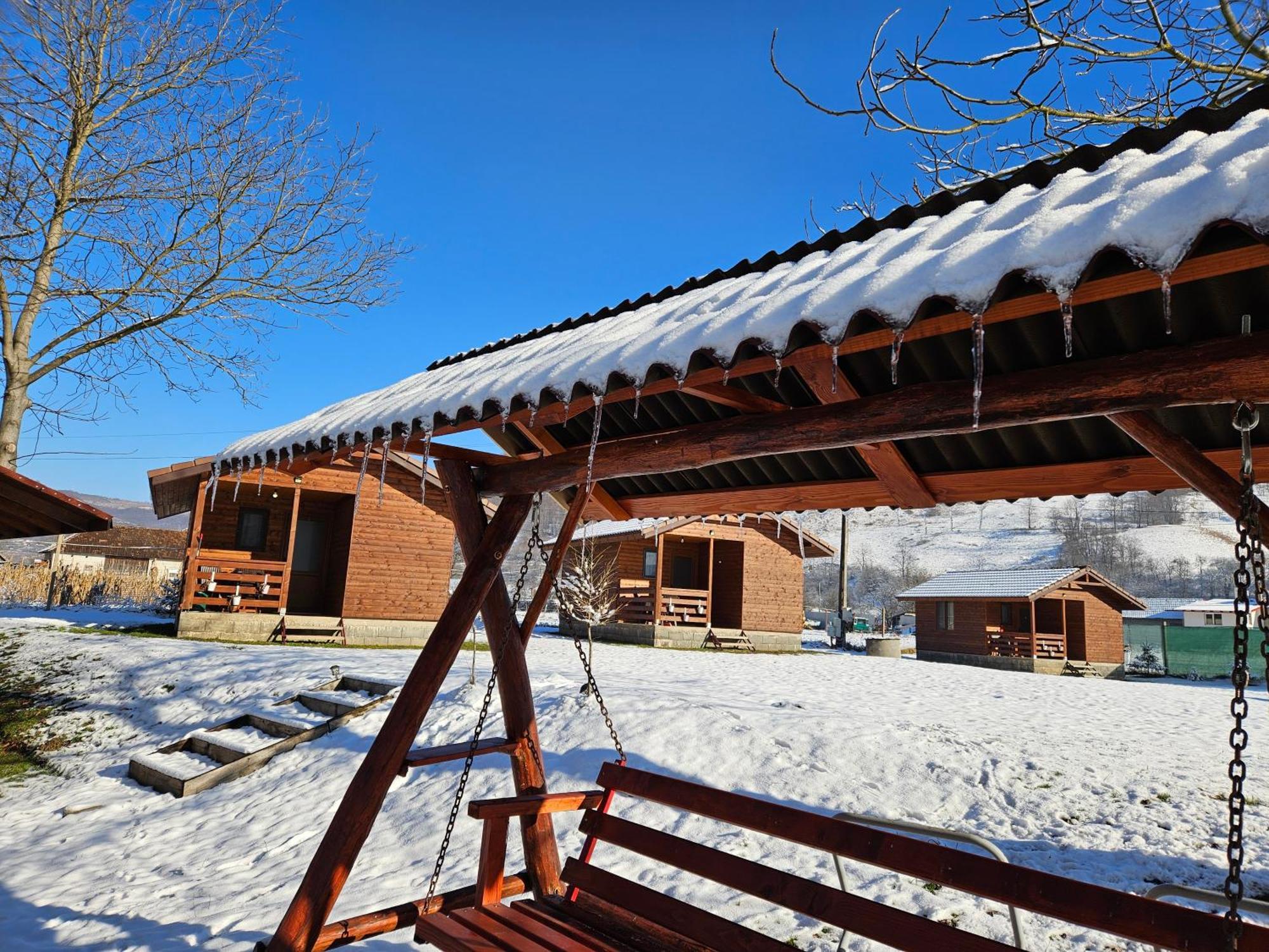 Casute Zavoi Bulz Villa Exterior photo